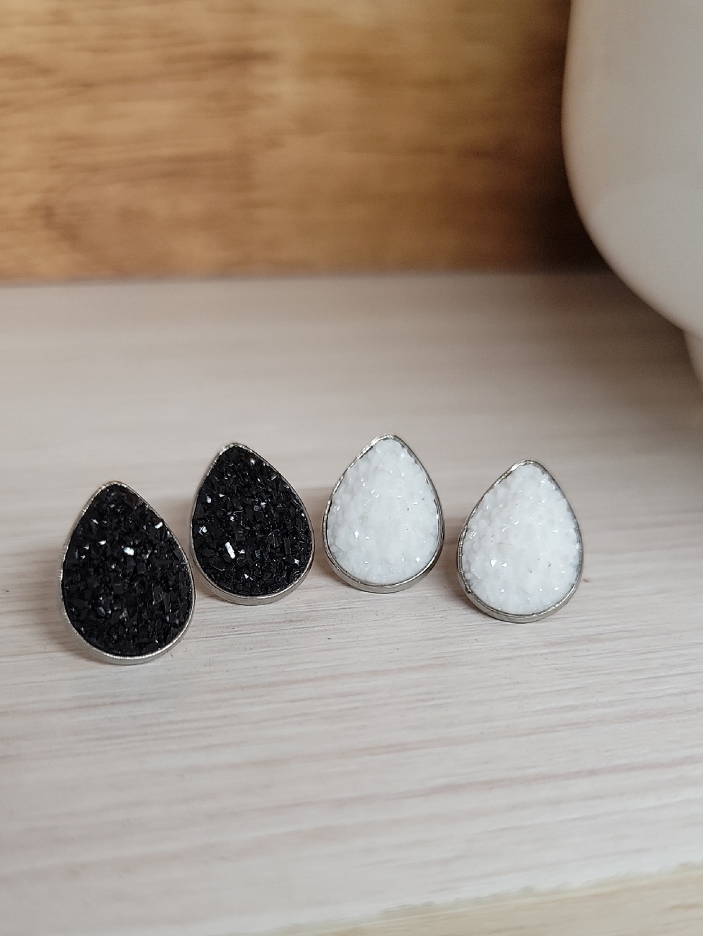 Set of Teardrop Druzy Stud Earrings - Black & White